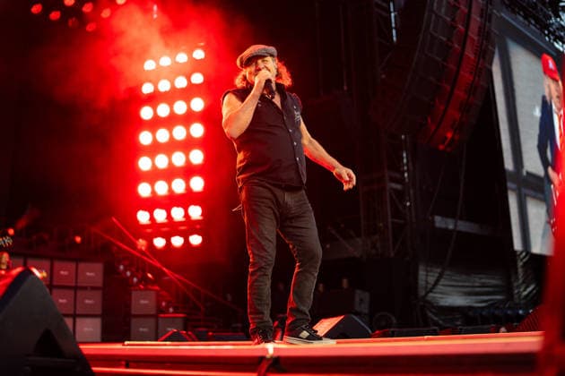 November 30, 2025, Adelaide, South Australia, Australia: AC DC Lead singer BRIAN JOHNSON on Sunday at the BP Ultimate Adelaide Grand Final. Adelaide Australia - ZUMAf186 20251130_zsp_f186_104 Copyright: xJamesxForresterx