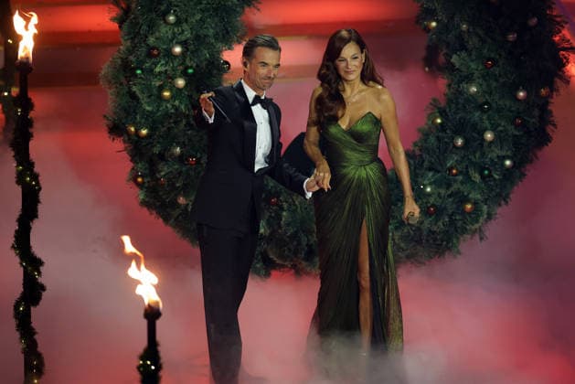Das Adventsfest der 100.000 Lichter 2025 Moderator Florian Silbereisen mit Andrea Berg. Das Adventsfest der 100.000 Lichter 2025. ARD ORF-Show vom 29.11.2025 im Congress Center Suhl. Thüringen, Deutschland.