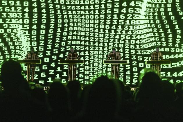 Entertainment Bilder des Tages Konzert der Gruppe Kraftwerk ** NUR FÜR REDAKTIONELLE ZWECKE ** EDITORIAL USE ONLY **<p>Konzert der Gruppe Kraftwerk am 30.11.2025 im RuhrCongress in Bochum. Copyright: JonasxRichter