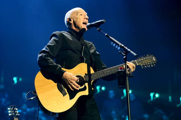 Night of the Proms 2025 am 30.11.2025 in der Rudolf Weber-Arena in Oberhausen Midge Ure Die Night of the Proms ist eine Konzertreihe des Antwerp Philharmonic Orchestra unter der Leitung von Alexandra Arrieche, bei der klassische Musik mit Popmusik zusammentrifft. Nordrhein-Westfalen Deutschland