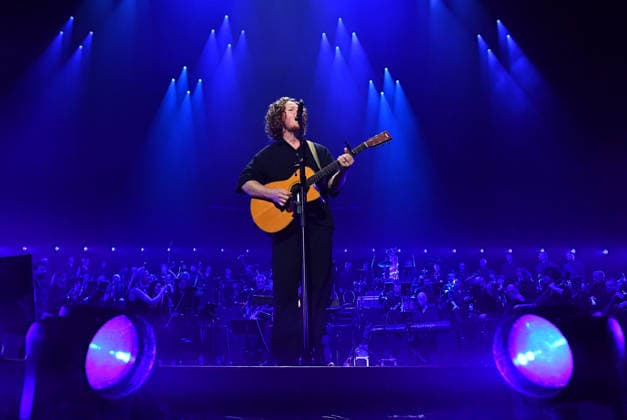 Night of the Proms 2025 am 30.11.2025 in der Rudolf Weber-Arena in Oberhausen Michael Schulte Die Night of the Proms ist eine Konzertreihe des Antwerp Philharmonic Orchestra unter der Leitung von Alexandra Arrieche, bei der klassische Musik mit Popmusik zusammentrifft. Nordrhein-Westfalen Deutschland