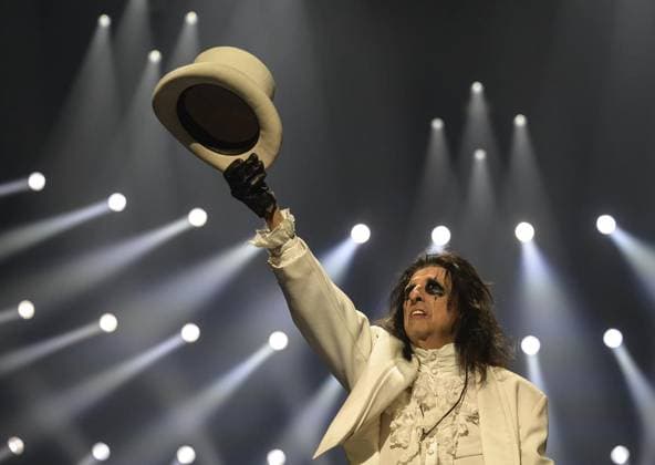 Oberhausen: Night Of The Proms ** NUR FÜR REDAKTIONELLE ZWECKE ** EDITORIAL USE ONLY **<p>Alice Cooper bei Night Of The Proms am Sonntag, den 30. November 2025, in der Arena in Oberhausen. Oberhausen Copyright: UwexErnst