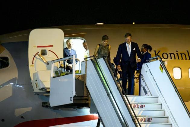 Paramaribo, The Netherlands, 2025-11-30 19:28:58 PARAMARIBO, November 30, 2025, Johan Adolf Pengel International Airport. King Willem-Alexander and Queen Maxima are arriving at Johan Adolf Pengel International Airport on a state visit to the Republic of Suriname at the invitation of President Jennifer Geerlings-Simons. PHOTO: NLBeeld Patrick van Emst Credit: NL Beeld Patrick van Emst  Copyright: xx x