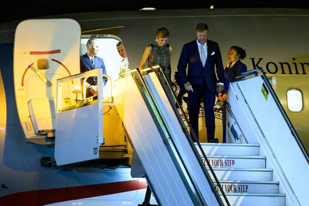 Paramaribo, The Netherlands, 2025-11-30 19:28:59 PARAMARIBO, November 30, 2025, Johan Adolf Pengel International Airport. King Willem-Alexander and Queen Maxima are arriving at Johan Adolf Pengel International Airport on a state visit to the Republic of Suriname at the invitation of President Jennifer Geerlings-Simons. PHOTO: NLBeeld Patrick van Emst Credit: NL Beeld Patrick van Emst  Copyright: xx x
