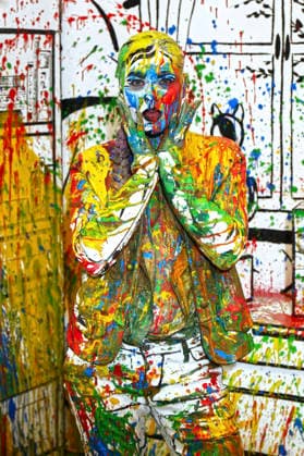 Bodyart: Colour Christmas Splash Performance mit Model Tatjana Heinz im Studio Düsterwald. Hameln, 30.11.2025 - BodyArt-Künstler: Jörg Düsterwald
