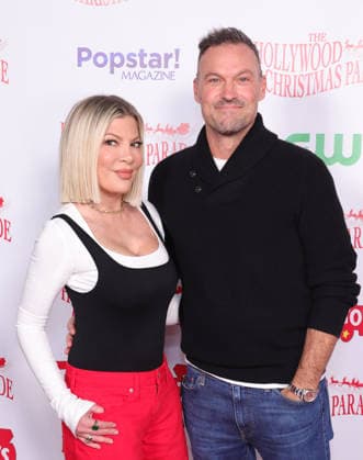 The 93rd Annual Hollywood Christmas Parade 30 November 2025 . Hollywood, California - Tori Spelling, Brian Austin Green At The 93rd Annual Hollywood Christmas Parade held at Hollywood Blvd in Hollywood., Credit:Sadou Faye Avalon United States, CA, Hollywood, Hollywood Blvd  Copyright: xSadouxFayex xAvalonx 1055782222