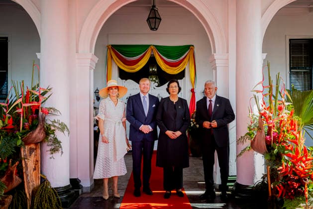 01-12-2025 Airport King Willem-Alexander and Queen Maxima on the 1st day of the 3 day statevisit to Suriname Surinamese President Jennifer Geerlings-Simons and her husband Glenn Geerlings welcomed the Royal Couple at the Presidential Palace. Â  Copyright: xPPEx