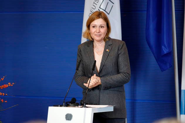 Yael Braun-Pivet bei der Verleihung des Deutsch-Französischen Parlamentspreises 2025 im Reichstagsgebäude. Berlin, 01.12.2025