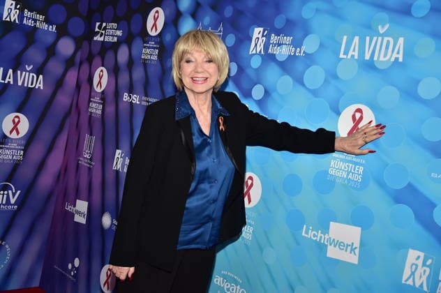 40. Jahre -KÜNSTLER GEGEN AIDS Ð DIE GALA 2025 KÜNSTLER GEGEN AIDS Ð DIE GALA 2025 Judy Winter Ankunft, roter Teppich zum Jubiläum KÜNSTLER GEGEN AIDS Ð DIE GALA 2025 Benefizgala zum 40-jährigen Jubiläum der Berliner Aids-Hilfe e.V. im TDW in Berlin am 01.12.2025