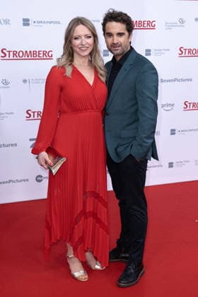 Diana Staehly und Oliver Wnuk bei der Kinopremiere von Stromberg - Wieder alles wie immer am 1.12.2025 im Zoo Palst in Berlin Stromberg Filmpremiere in Berlin