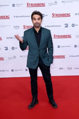Oliver Wnuk bei der Kinopremiere von Stromberg - Wieder alles wie immer am 1.12.2025 im Zoo Palst in Berlin Stromberg Filmpremiere in Berlin