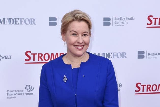 Franziska Giffey bei der Kinopremiere von Stromberg - Wieder alles wie immer am 1.12.2025 im Zoo Palst in Berlin Stromberg Filmpremiere in Berlin