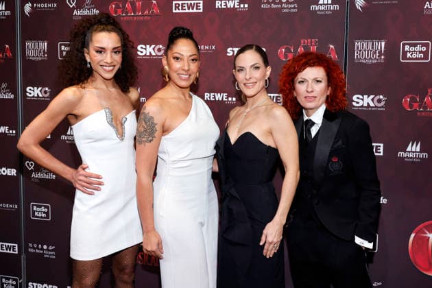 Die Sängerinnen Nadja Benaissa, Jessica Wahls, Sandy Mölling und Lucy Diakovska von der Band No Angels bei der Aids Gala 2025 zugunsten der Aidshilfe Köln im Musical Dome Köln. Köln, 01.12.2025 NRW Deutschland *** Singers Nadja Benaissa, Jessica Wahls, Sandy Mölling and Lucy Diakovska from the band No Angels at the Aids Gala 2025 in aid of Aidshilfe Köln at the Musical Dome Cologne Cologne, 01 12 2025 NRW Germany Copyright: xChristophxHardtx