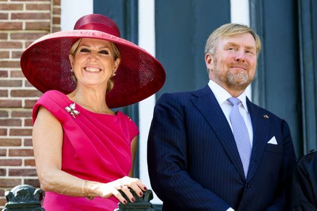 Paramaribo, The Netherlands, 2025-12-01 14:34:08 PARAMARIBO, 1 December 2025, Court of Justice. King Willem-Alexander and Queen Maxima are paying a state visit to the Republic of Suriname at the invitation of President Jennifer Geerlings-Simons. As part of the separation of powers, the judiciary will also be visited. At the Court of Justice, the Royal Couple will speak with the President of the Court and several judges about the importance of judicial independence in a democratic constitutional state. PHOTO: NLBeeld Patrick van Emst Credit: NL Beeld Patrick van Emst  Copyright: xx x