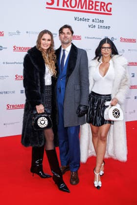 Premiere - Stromberg - Wieder alles wie immer - Felix Steiner und Micaela Schäfer bei der Kinopremiere von Stromberg - Wieder alles wie immer im Zoo Palast am 01.12.2025 in Berlin. Copyright: xEventpressxKochanx