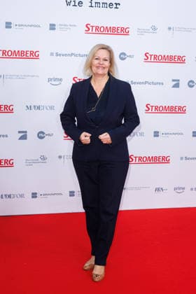 Premiere - Stromberg - Wieder alles wie immer - Nancy Faeser bei der Kinopremiere von Stromberg - Wieder alles wie immer im Zoo Palast am 01.12.2025 in Berlin. Copyright: xEventpressxKochanx