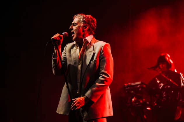 Konzert von Baxter Dury in Berlin Konzert von Baxter Dury am 01.12.2025 im ausverkauften Huxleys Neue Welt in Berlin., Berlin Berlin Deutschland Neukölln