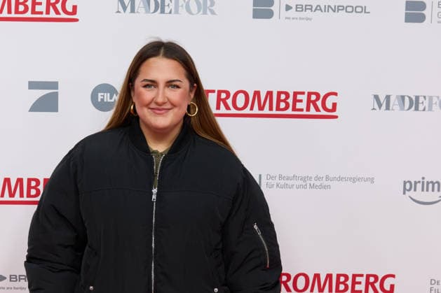 Sandra Safiulov (selfisandra) - Kinopremiere von Stromberg Wieder Alles Wie Immer im Zoo Palast in Berlin am 01.12.2025. Premiere Stromberg - Wieder Alles Wie Immer