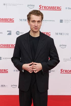 Laszlo Branko Breiding - Kinopremiere von Stromberg Wieder Alles Wie Immer im Zoo Palast in Berlin am 01.12.2025. Premiere Stromberg - Wieder Alles Wie Immer