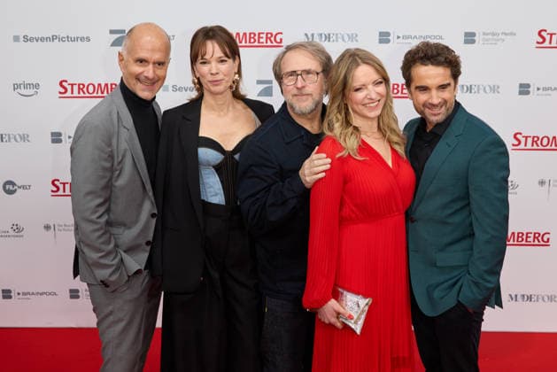 Christoph Maria Herbst, Milena Dreissig, Bjarne Maedel, Diana Staehly und Oliver Wnuk - Kinopremiere von Stromberg Wieder Alles Wie Immer im Zoo Palast in Berlin am 01.12.2025. Premiere Stromberg - Wieder Alles Wie Immer