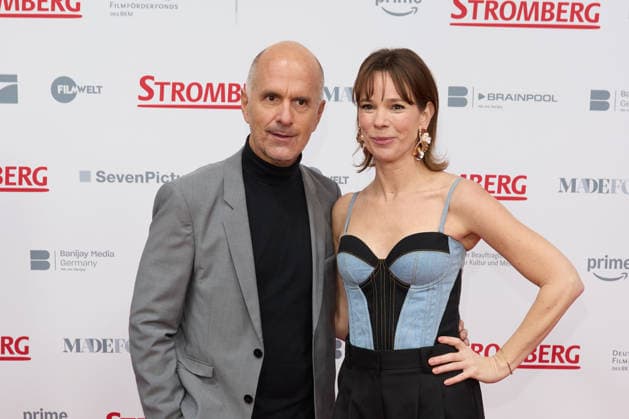 Christoph Maria Herbst und Milena Dreissig - Kinopremiere von Stromberg Wieder Alles Wie Immer im Zoo Palast in Berlin am 01.12.2025. Premiere Stromberg - Wieder Alles Wie Immer