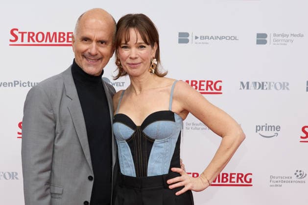 Christoph Maria Herbst und Milena Dreissig - Kinopremiere von Stromberg Wieder Alles Wie Immer im Zoo Palast in Berlin am 01.12.2025. Premiere Stromberg - Wieder Alles Wie Immer