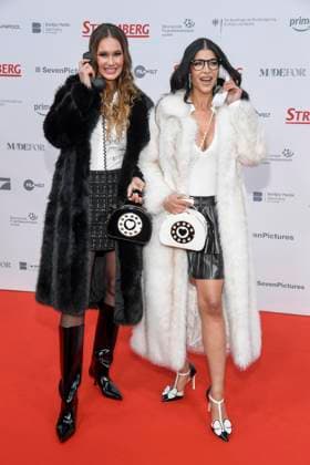 ABBberlin: Franziska Scheffter und Micaela Schaefer auf dem roten Teppich bei der Weltpremiere des Kino Films STROMBERG WIEDER ALLES WIE IMMER im Zoo Palast Berlin am 01.12.2025 Berlin Deutschland