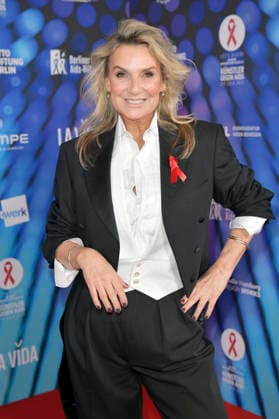 Kim Fisher bei der Künstler gegen Aids Gala 2025 im Stage Theater des Westens. Berlin, 01.12.2025 Foto:xM.xBehrensx xFuturexImagex aidsgala_5213