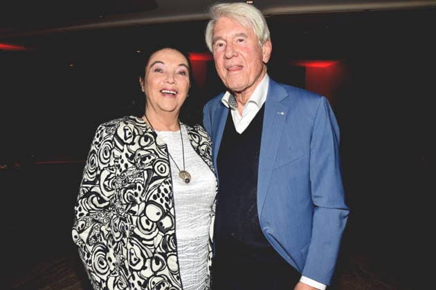Sylvia Prof.Dr Wolf Dieter Ring BLM Praesident a. D. Muenchen 01.12.2025 Hotel Vierjahreszeiten-Kempinski Buch Vorstellung von Fritz Egner Moderator -Mein Leben Zwischen Rhythm und Blues in Muenchen Foto Muenchen
