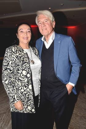 Sylvia Prof.Dr Wolf Dieter Ring BLM Praesident a. D. Muenchen 01.12.2025 Hotel Vierjahreszeiten-Kempinski Buch Vorstellung von Fritz Egner Moderator -Mein Leben Zwischen Rhythm und Blues in Muenchen Foto Muenchen