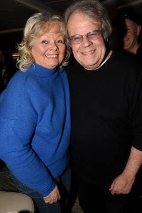 Jutta Holm Dressler Produzent Regisseur Muenchen 01.12.2025 Hotel Vierjahreszeiten-Kempinski Buch Vorstellung von Fritz Egner Moderator -Mein Leben Zwischen Rhythm und Blues in Muenchen Foto Muenchen