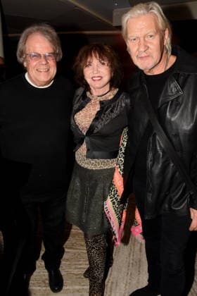 Holm Dressler Produzent Regisseur Dunja Siegel Johnny Logan Saenger Muenchen 01.12.2025 Hotel Vierjahreszeiten-Kempinski Buch Vorstellung von Fritz Egner Moderator -Mein Leben Zwischen Rhythm und Blues in Muenchen Foto Muenchen