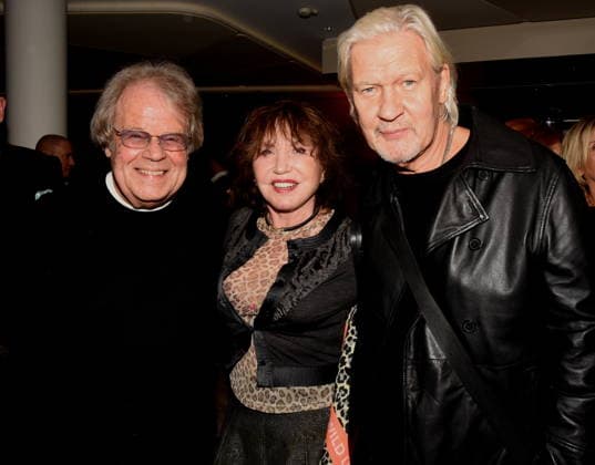 Holm Dressler Produzent Regisseur Dunja Siegel Johnny Logan Saenger Muenchen 01.12.2025 Hotel Vierjahreszeiten-Kempinski Buch Vorstellung von Fritz Egner Moderator -Mein Leben Zwischen Rhythm und Blues in Muenchen Foto Muenchen