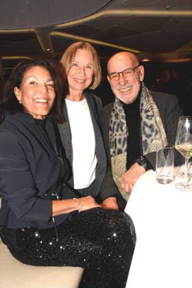 Shirley Retzer Sybille Beckenbauer Otto Retzer Regisseur Muenchen 01.12.2025 Hotel Vierjahreszeiten-Kempinski Buch Vorstellung von Fritz Egner Moderator -Mein Leben Zwischen Rhythm und Blues in Muenchen Foto Muenchen