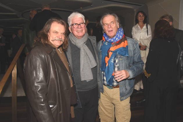 Leslie Mandoki Musiker Musikproduzent Thomas M.Thomas Stein Musikmanager Wolfgang Fierek Schauspieler Saenger Muenchen 01.12.2025 Hotel Vierjahreszeiten-Kempinski Buch Vorstellung von Fritz Egner Moderator -Mein Leben Zwischen Rhythm und Blues in Muenchen Foto Muenchen