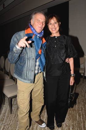Wolfgang Fierek Schauspieler Musiker Djamila Fierek Kuenstlerin Muenchen 01.12.2025 Hotel Vierjahreszeiten-Kempinski Buch Vorstellung von Fritz Egner Moderator -Mein Leben Zwischen Rhythm und Blues in Muenchen Foto Muenchen