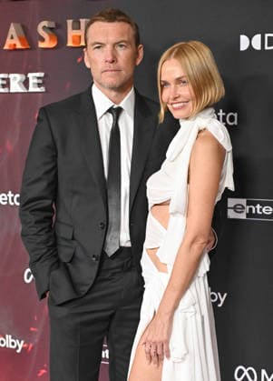 ˜Avatar Fire and Ash™ World Premiere Sam Worthington and Lara Worthington arriving to the world premiere of Avatar Fire and Ash? at the Dolby Theatre on December 1, 2025 in Hollywood, Ca. Hollywood Dolby Theatre California USA Copyright: xLISAxOConnor xAFF-USA.COMx