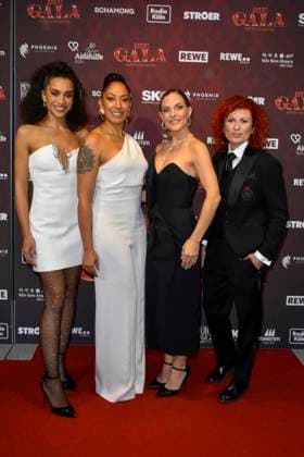 ABBkoeln: No Angels, Nadja Benaissa, Lucy Diakovska, Sandy Mölling Moelling Jessica Wahls zu Gast auf dem roten Teppich bei der Charity Aids Gala im Musical Dome Koeln am 01.12.2025 NRW Deutschland