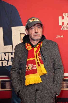 Der Held vom Bahnhof Friedrichstrasse Premiere in Berlin Thorsten Merten bei der öDer Held vom Bahnhof Friedrichstrasse Kino Premiere am 2.12.2025 im Delphi Filmpalast in Berlin Der Held vom Bahnhof Friedrichstrasse Filmpremiere in Berlin