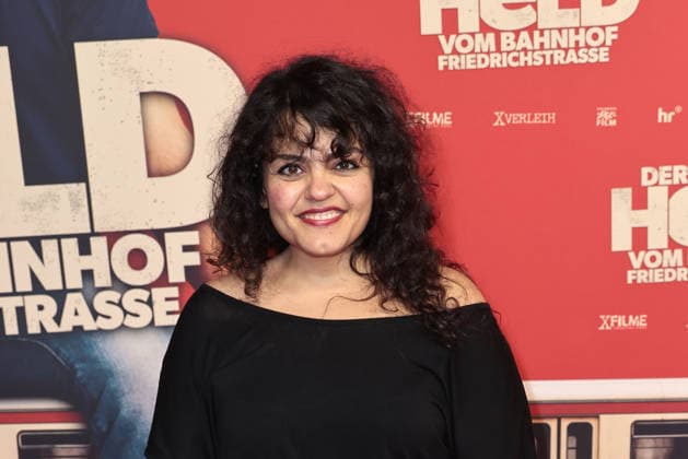 Der Held vom Bahnhof Friedrichstrasse Premiere in Berlin Sara Fazilat bei der öDer Held vom Bahnhof Friedrichstrasse Kino Premiere am 2.12.2025 im Delphi Filmpalast in Berlin Der Held vom Bahnhof Friedrichstrasse Filmpremiere in Berlin