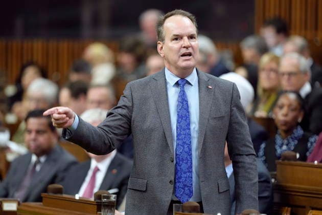 December 2, 2025, Ottawa, On, Canada: Leader of the Government in the House of Commons Steven MacKinnon rises during Question Period on Parliament Hill in Ottawa, Tuesday, Dec. 2, 2025. Ottawa Canada  - ZUMAc35_ 20251202_zaf_c35_083 Copyright: xAdrianxWyldx