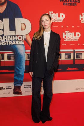 Premiere - Der Held vom Bahnhof Friedrichstrasse - Katharina Schüttler bei der Kinopremiere von Der Held vom Bahnhof Friedrichstrasse im Delphi-Filmpalast am 02.12.2025 in Berlin. Copyright: xEventpressxKochanx