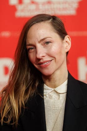 Premiere - Der Held vom Bahnhof Friedrichstrasse - Katharina Schüttler bei der Kinopremiere von Der Held vom Bahnhof Friedrichstrasse im Delphi-Filmpalast am 02.12.2025 in Berlin. Copyright: xEventpressxKochanx
