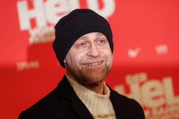 Premiere - Der Held vom Bahnhof Friedrichstrasse - Jürgen Vogel bei der Kinopremiere von Der Held vom Bahnhof Friedrichstrasse im Delphi-Filmpalast am 02.12.2025 in Berlin. Copyright: xEventpressxKochanx