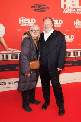 Premiere - Der Held vom Bahnhof Friedrichstrasse - Manuela Stehr und Stefan Arndt bei der Kinopremiere von Der Held vom Bahnhof Friedrichstrasse im Delphi-Filmpalast am 02.12.2025 in Berlin. Copyright: xEventpressxKochanx