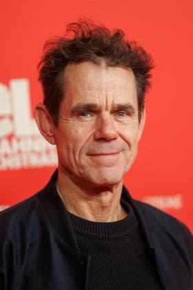 Premiere - Der Held vom Bahnhof Friedrichstrasse - Tom Tykwer bei der Kinopremiere von Der Held vom Bahnhof Friedrichstrasse im Delphi-Filmpalast am 02.12.2025 in Berlin. Copyright: xEventpressxKochanx