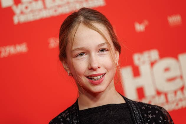 Premiere - Der Held vom Bahnhof Friedrichstrasse - Helena Landau bei der Kinopremiere von Der Held vom Bahnhof Friedrichstrasse im Delphi-Filmpalast am 02.12.2025 in Berlin. Copyright: xEventpressxKochanx