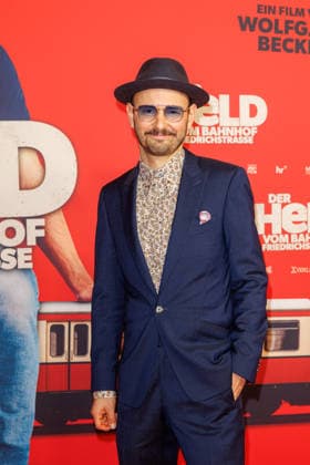 Premiere - Der Held vom Bahnhof Friedrichstrasse - Leon Ullrich bei der Kinopremiere von Der Held vom Bahnhof Friedrichstrasse im Delphi-Filmpalast am 02.12.2025 in Berlin. Copyright: xEventpressxKochanx