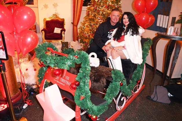 Iris Klein-Katzenberger mit Freund Stefan Braun - KATY™S X-MAS WONDERLAND by Kate Merlan in der Wolkenburg Eventlocation in Köln am 02.12.2025