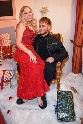 Marlisa Rudizo aka Mrs. Marlisa mit Freund William Raab - KATY™S X-MAS WONDERLAND by Kate Merlan in der Wolkenburg Eventlocation in Köln am 02.12.2025